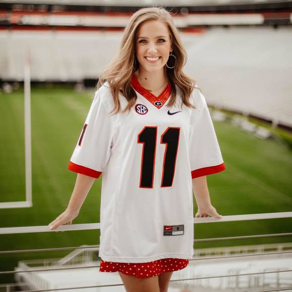 Meet your Posher, Mackenzie - Picture 1 of 1